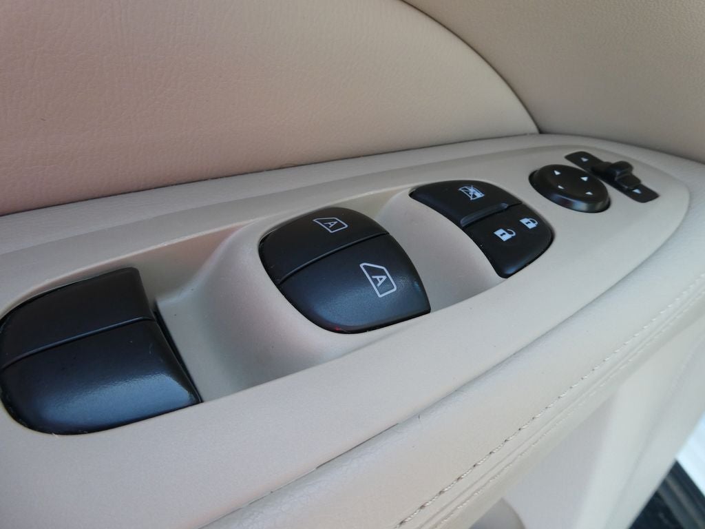 2016 Nissan Pathfinder Platinum