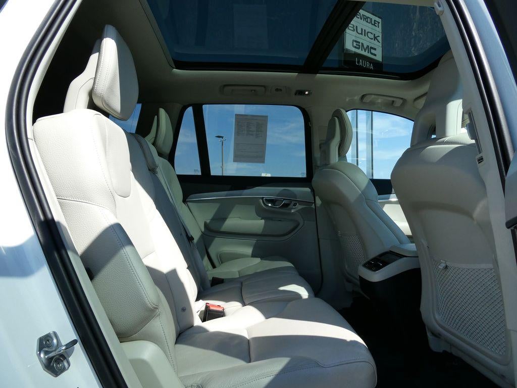 2021 Volvo XC90 T5 Momentum 7 Passenger