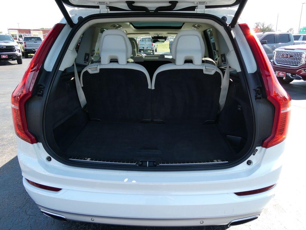 2021 Volvo XC90 T5 Momentum 7 Passenger