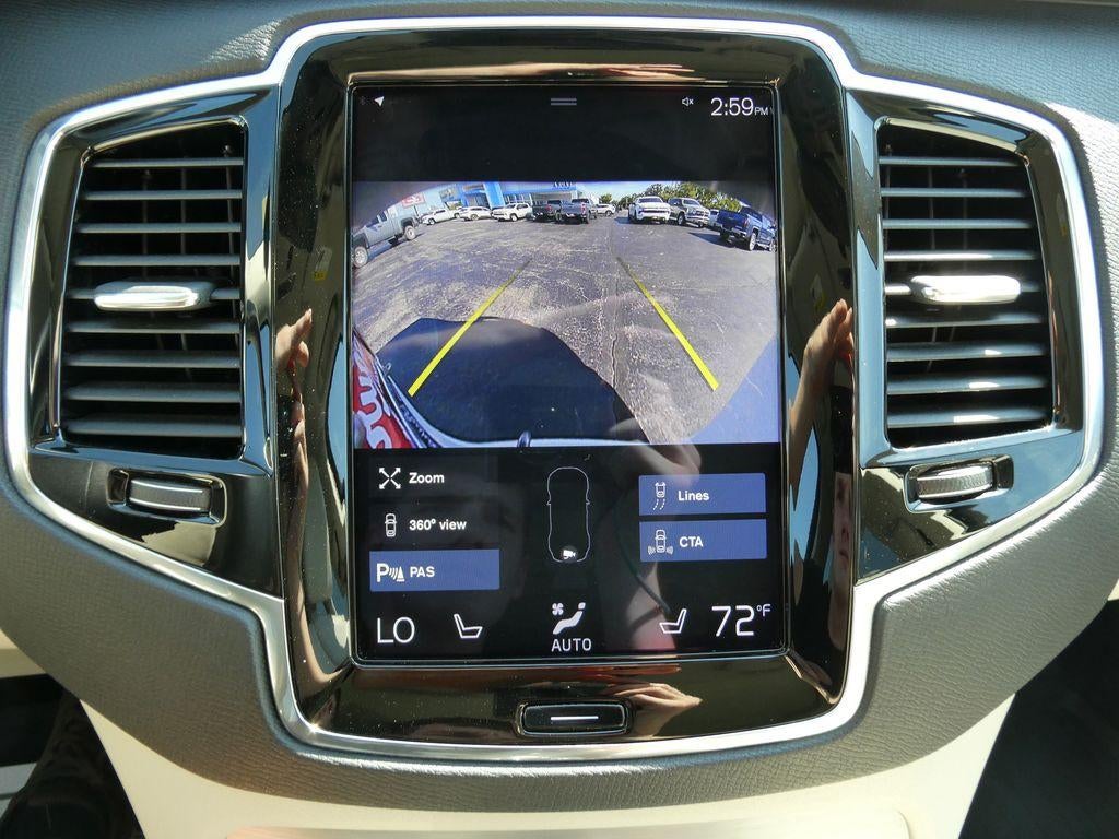 2021 Volvo XC90 T5 Momentum 7 Passenger